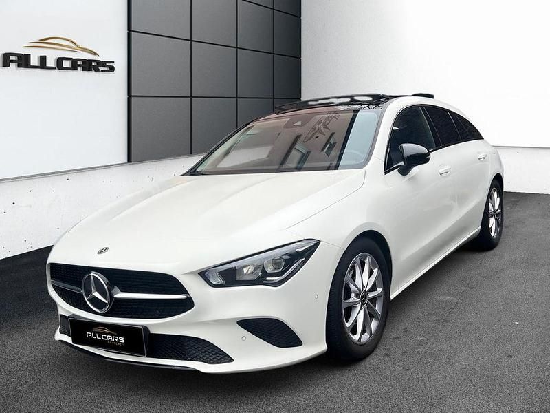 Weiß Gebraucht 2021 Mercedes CLA200 Shooting Brake Kombi | 24.890 € (Guter Preis) - Bild 1/4
