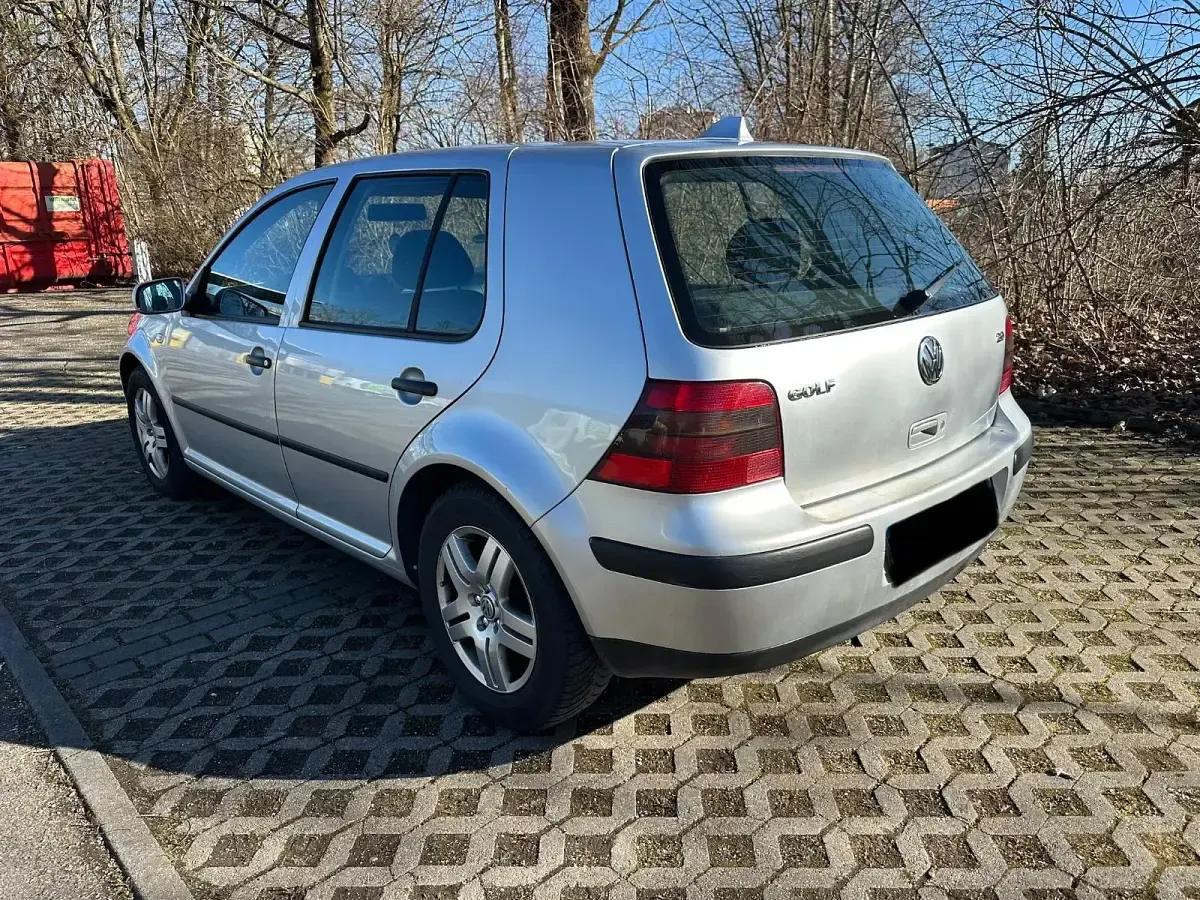 Gebraucht VW Golf IV 116 PS (85 kW) 2000 Silber Limousine