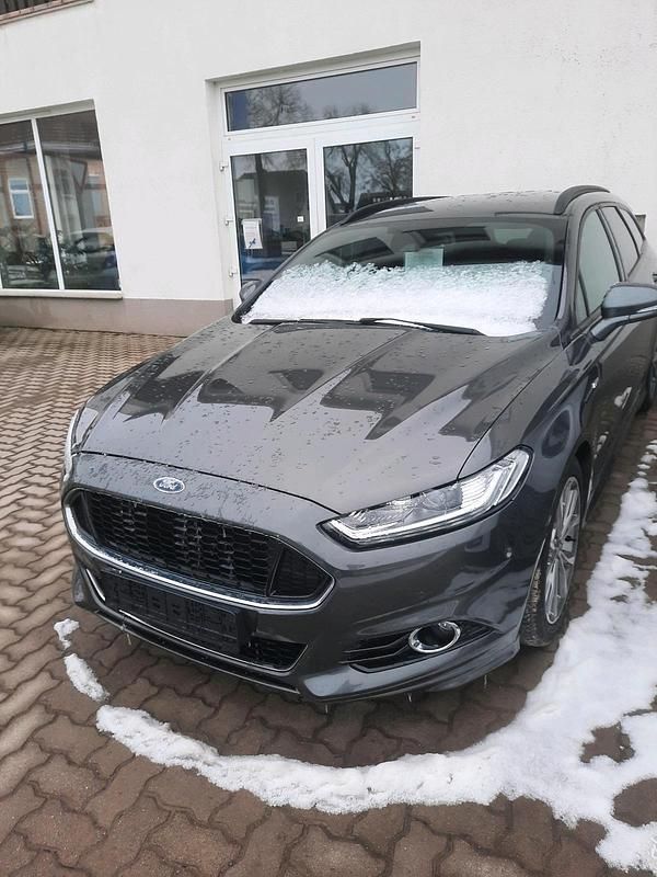Gebraucht Ford Mondeo ST-Line 165 PS (121 kW) 2019 Grau Kombi