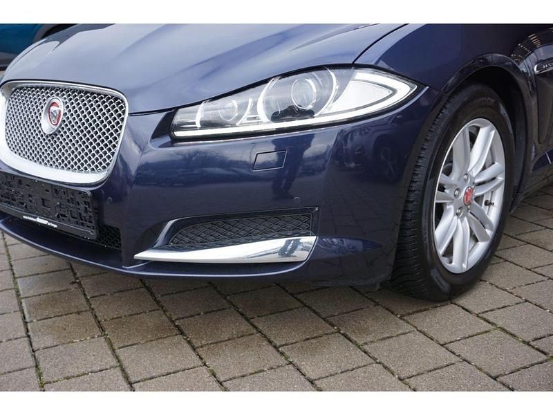 Gebraucht Jaguar XF 200 PS (147 kW) 2014 Blau Limousine