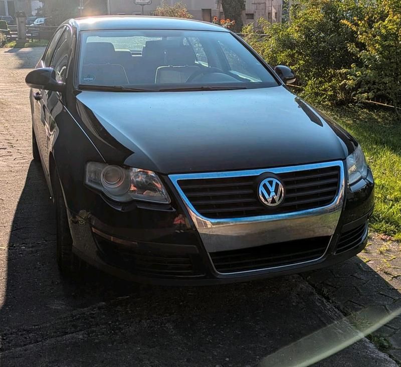 Gebraucht VW Passat 105 PS (77 kW) 2004 Schwarz Limousine