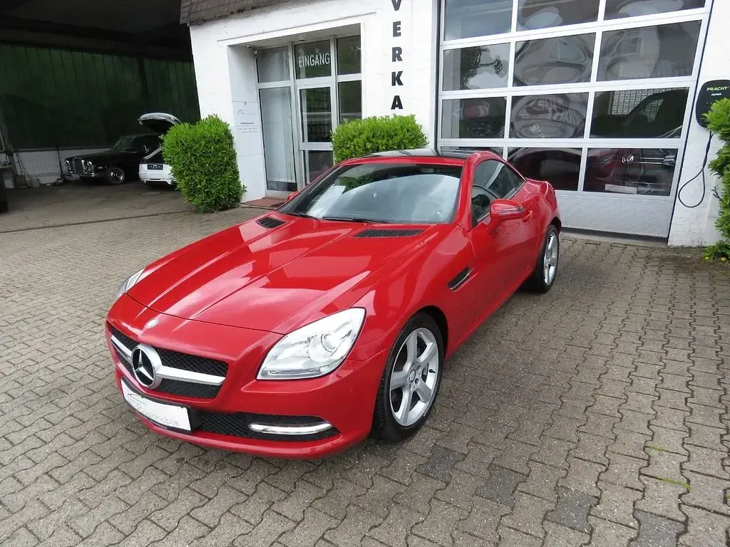 Gebraucht Mercedes SLK200 184 PS (135 kW) 2012 Rot Cabrio