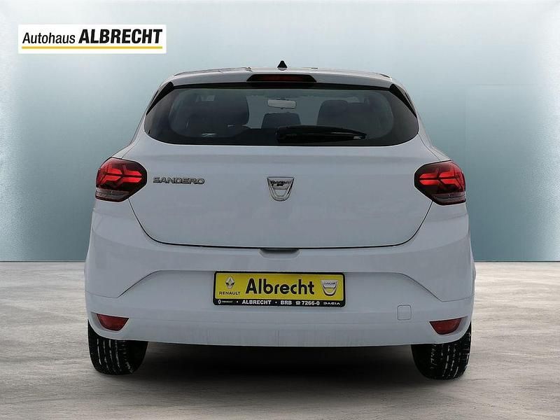 Gebraucht Dacia Sandero Essentiel 91 PS (66 kW) 2021 Gletscherweiss Limousine