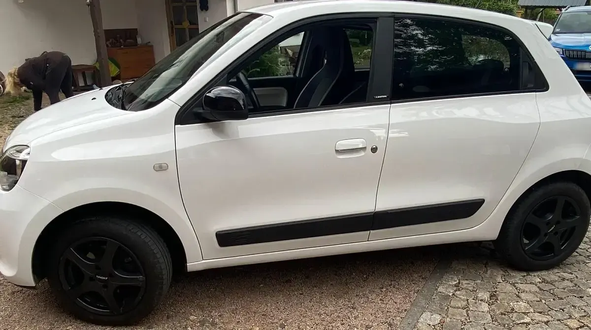Gebraucht Renault Twingo LIMITED 71 PS (52 kW) 2018 Weiß Kleinwagen