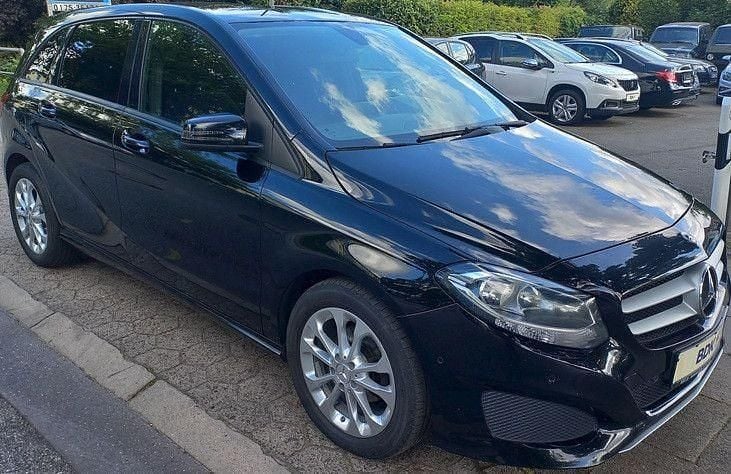 Gebraucht Mercedes B180 109 PS (80 kW) 2017 Schwarz Van / Kleinbus