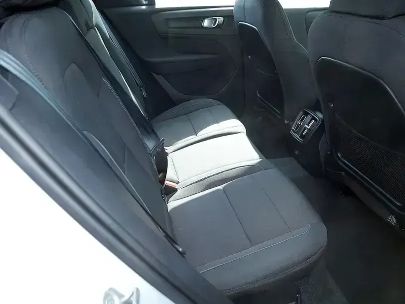 Gebraucht Volvo XC40 Ultimate 185 kW (252 PS) 2024 Blau SUV