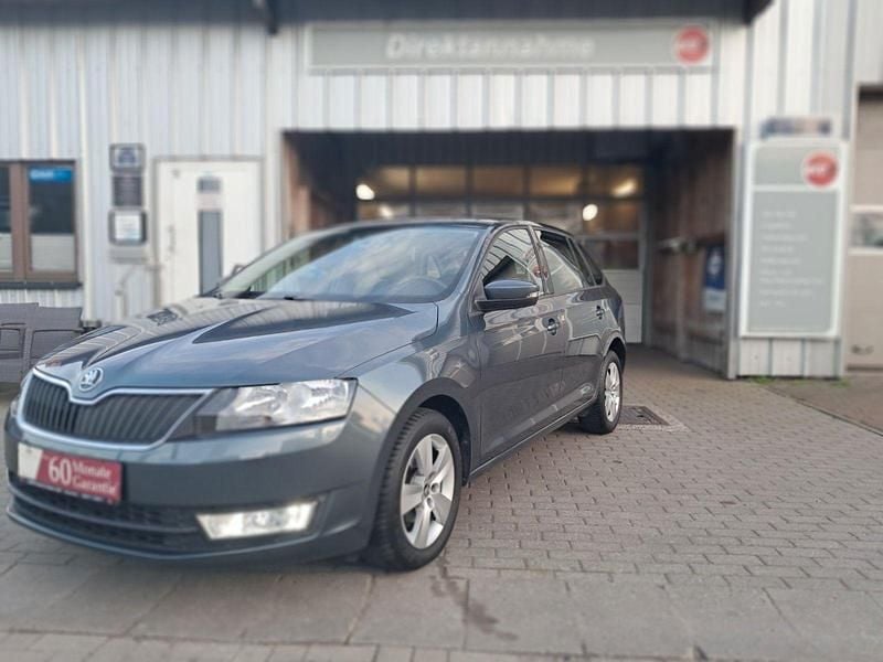 Quartz grey metallic Gebraucht 2015 Skoda Rapid Ambition Kombi | 7.350 € (Fairer Preis) - Bild 1/4