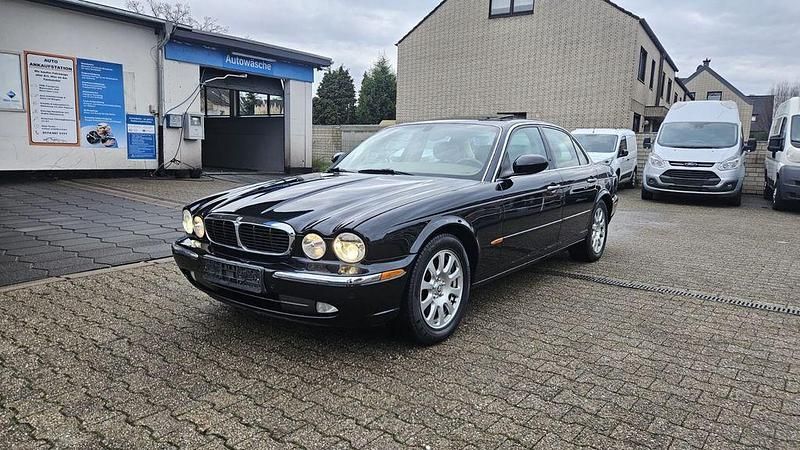 Schwarz Gebraucht 2003 Jaguar XJ6 Limousine | 9.900 € (Etwas zu teuer) - Bild 1/4