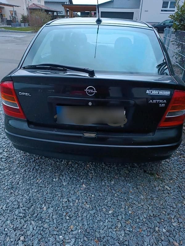 Gebraucht Opel Astra 84 PS (61 kW) 2001 Schwarz Limousine