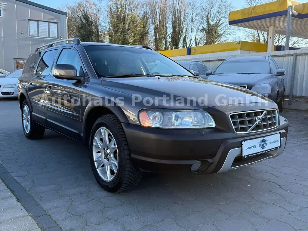 Gebraucht Volvo XC70 185 PS (136 kW) 2007 Braun Kombi