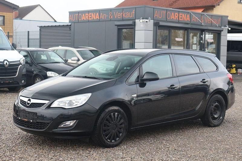 Schwarz Gebraucht 2012 Opel Astra Kombi | 2.990 € (Superpreis) - Bild 1/4