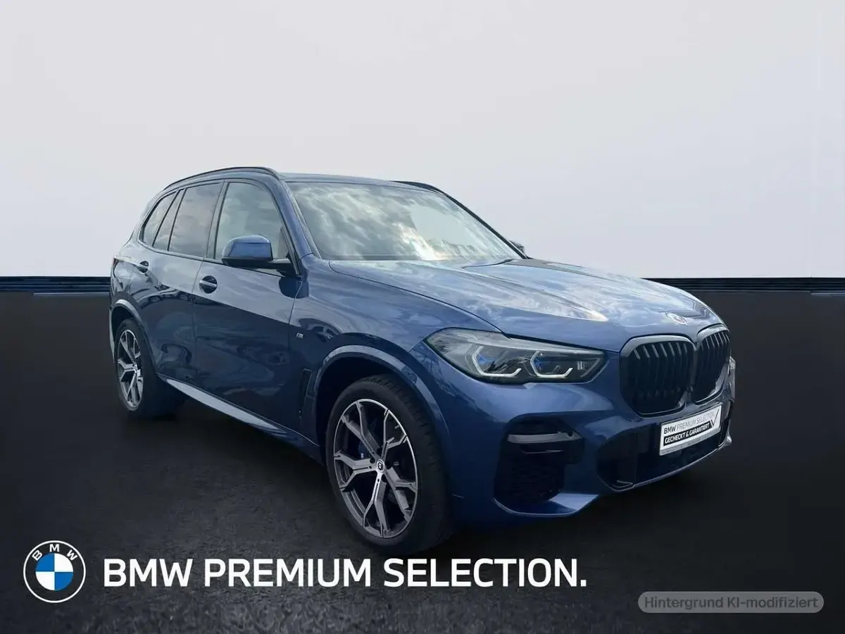 Gebraucht BMW X5 Sport Line 352 PS (258 kW) 2023 Phytonicblau SUV