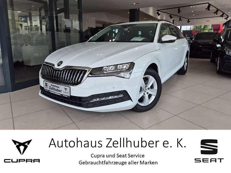 Weiß Gebraucht 2022 Skoda Superb Kombi | 24.725 € (Guter Preis) - Bild 1/4