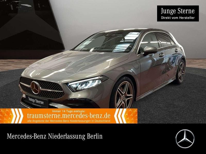 Grau Gebraucht 2024 Mercedes A200 AMG Limousine | 33.890 € (Etwas zu teuer) - Bild 1/3