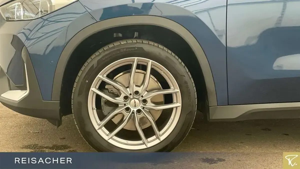 Gebraucht BMW X1 Performance 197 PS (144 kW) 2024 Phytonicblau SUV