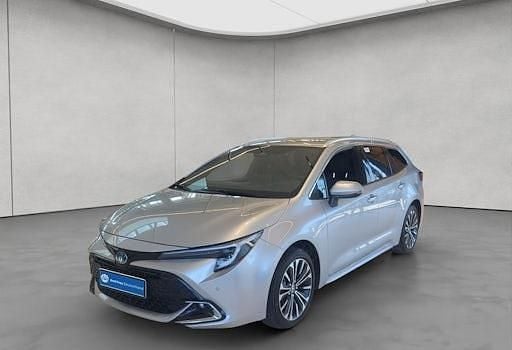 Neu Toyota Corolla Lounge 180 PS (132 kW) 2025 Cosmicsilber metallic Kombi