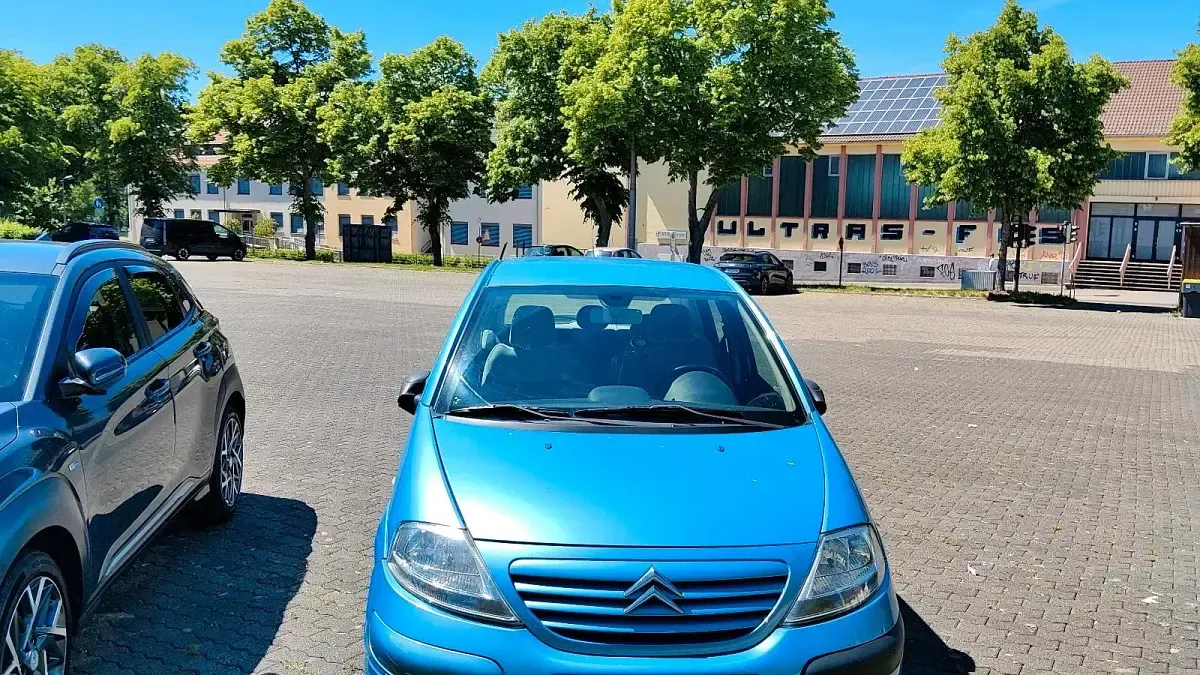 Usado Citroën C3 75 CV (55 kW) 2003 Azul Utilitario