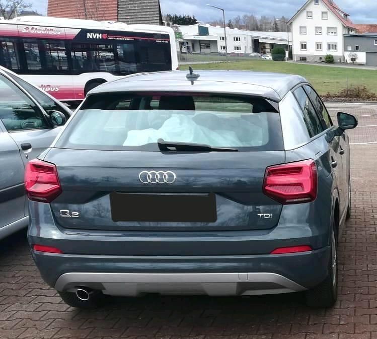 Gebraucht Audi Q2 115 PS (84 kW) 2018 Grau SUV
