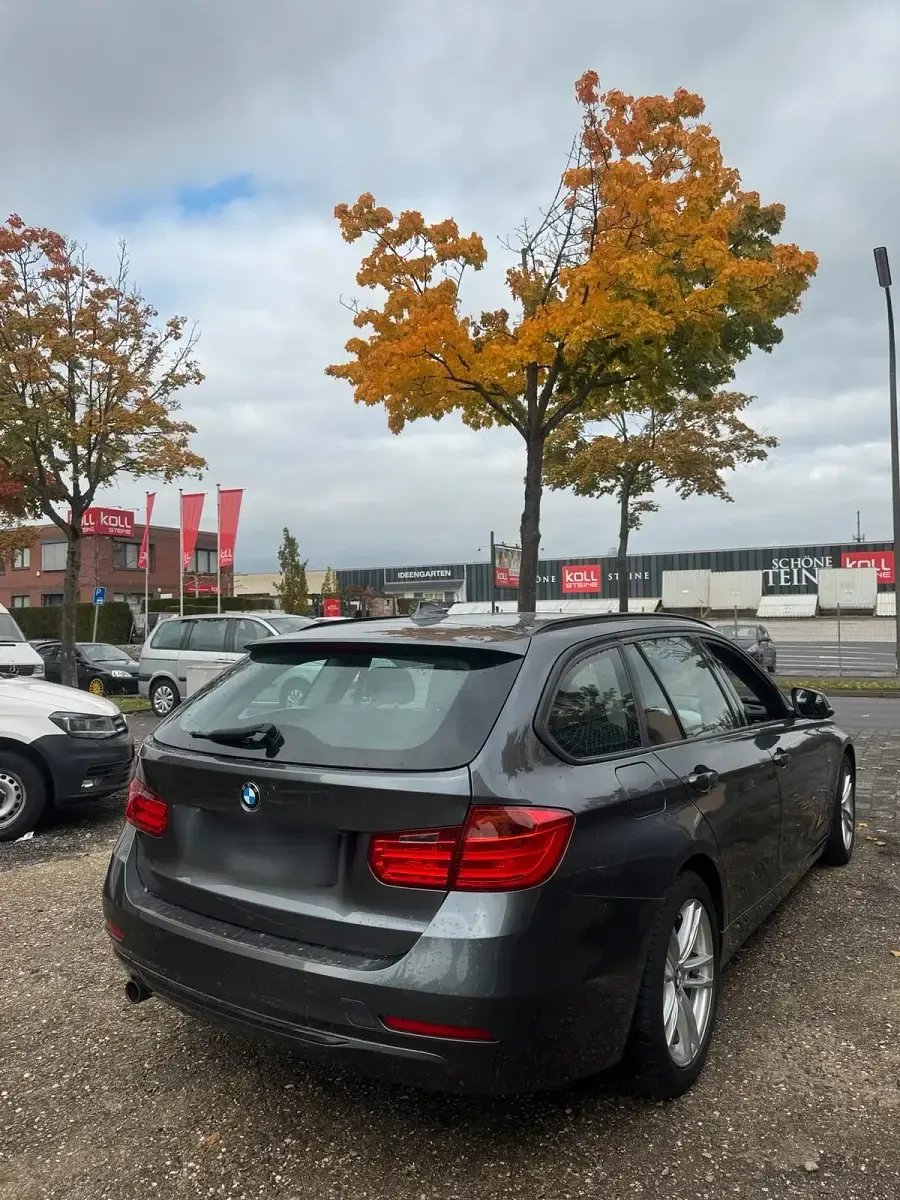 Gebraucht BMW 320 184 PS (135 kW) 2015 Braun Kombi