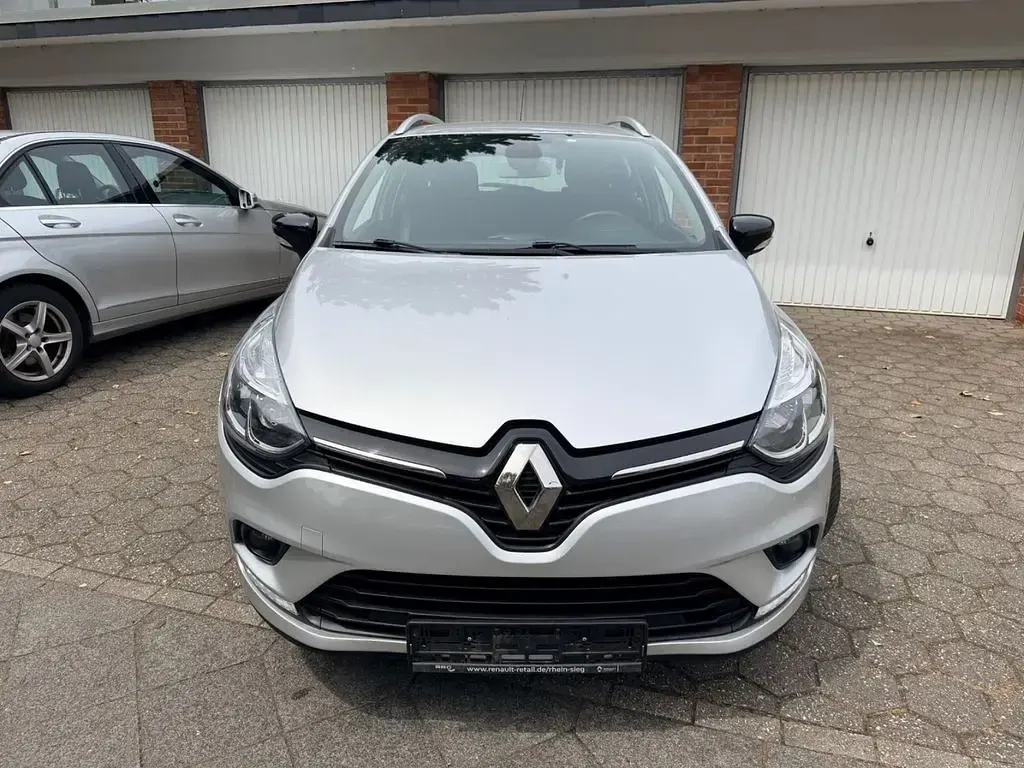 Gebraucht Renault Clio IV LIMITED 90 PS (66 kW) 2018 Silber Limousine