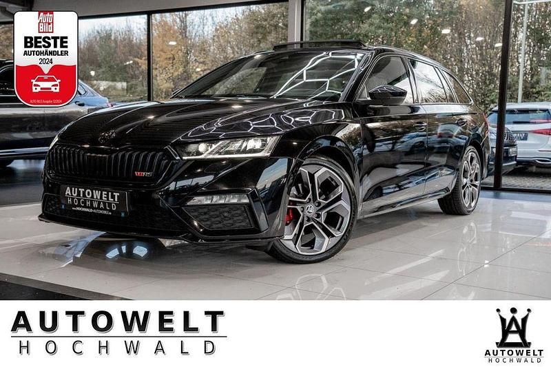 Schwarz Gebraucht 2022 Skoda Octavia RS Limousine | 31.380 € (Teuer) - Bild 1/4