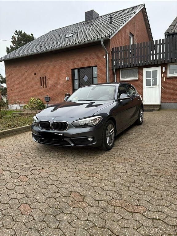 Gebraucht BMW 118 136 PS (100 kW) 2017 Grau Kleinwagen