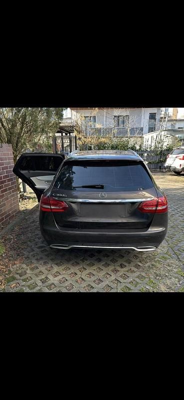 Gebraucht Mercedes C300e 2016 Braun Kombi