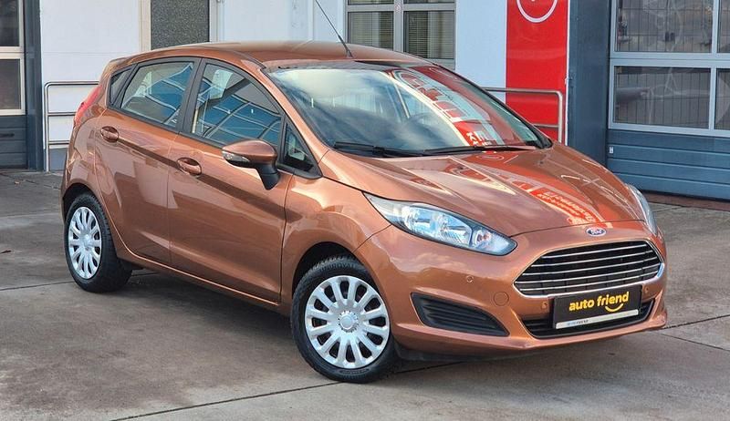 Gebraucht Ford Fiesta Trend 82 PS (60 kW) 2013 Braun Limousine