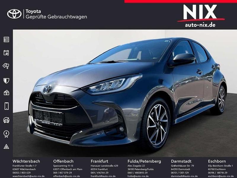 Marlingrau metallic Gebraucht 2022 Toyota Yaris Basis Limousine | 20.570 € (Fairer Preis) - Bild 1/4