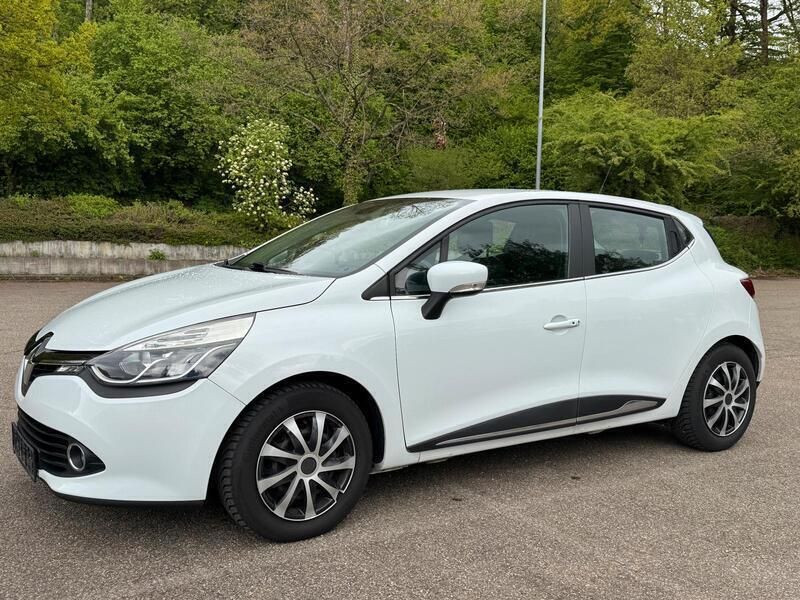 Weiß Gebraucht 2016 Renault Clio IV Luxe Limousine | 8.400 € (Fairer Preis) - Bild 1/4
