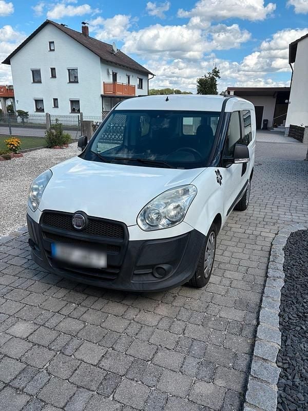 Weiß Gebraucht 2010 Fiat Doblò Van / Kleinbus | 3.000 € (Guter Preis) - Bild 1/4