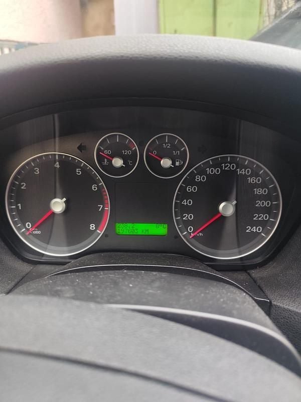 Gebraucht Ford Focus 116 PS (85 kW) 2007 Schwarz Limousine