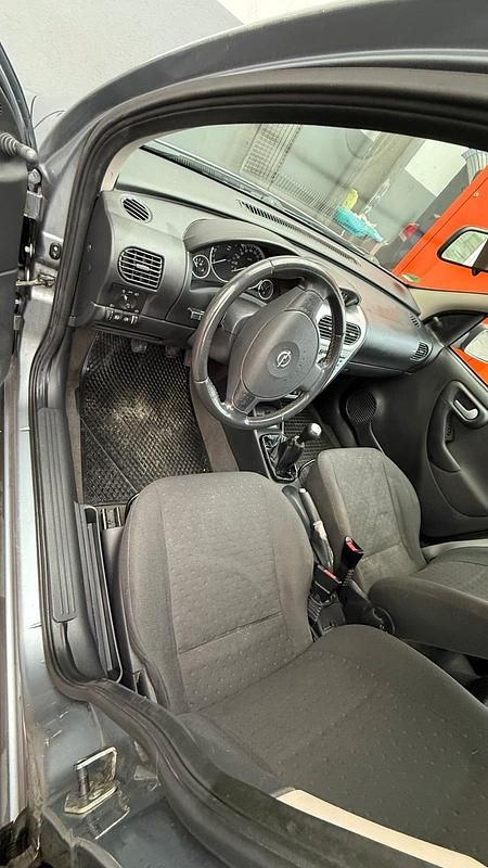 Gebraucht Opel Corsa 75 PS (55 kW) 2003 Grau Limousine