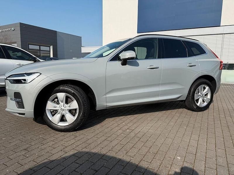 Gebraucht Volvo XC60 Core 197 PS (144 kW) 2024 Grau SUV