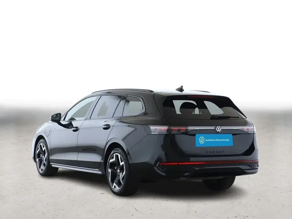 Gebraucht VW Passat Style 177 PS (130 kW) 2025 Schwarz Kombi