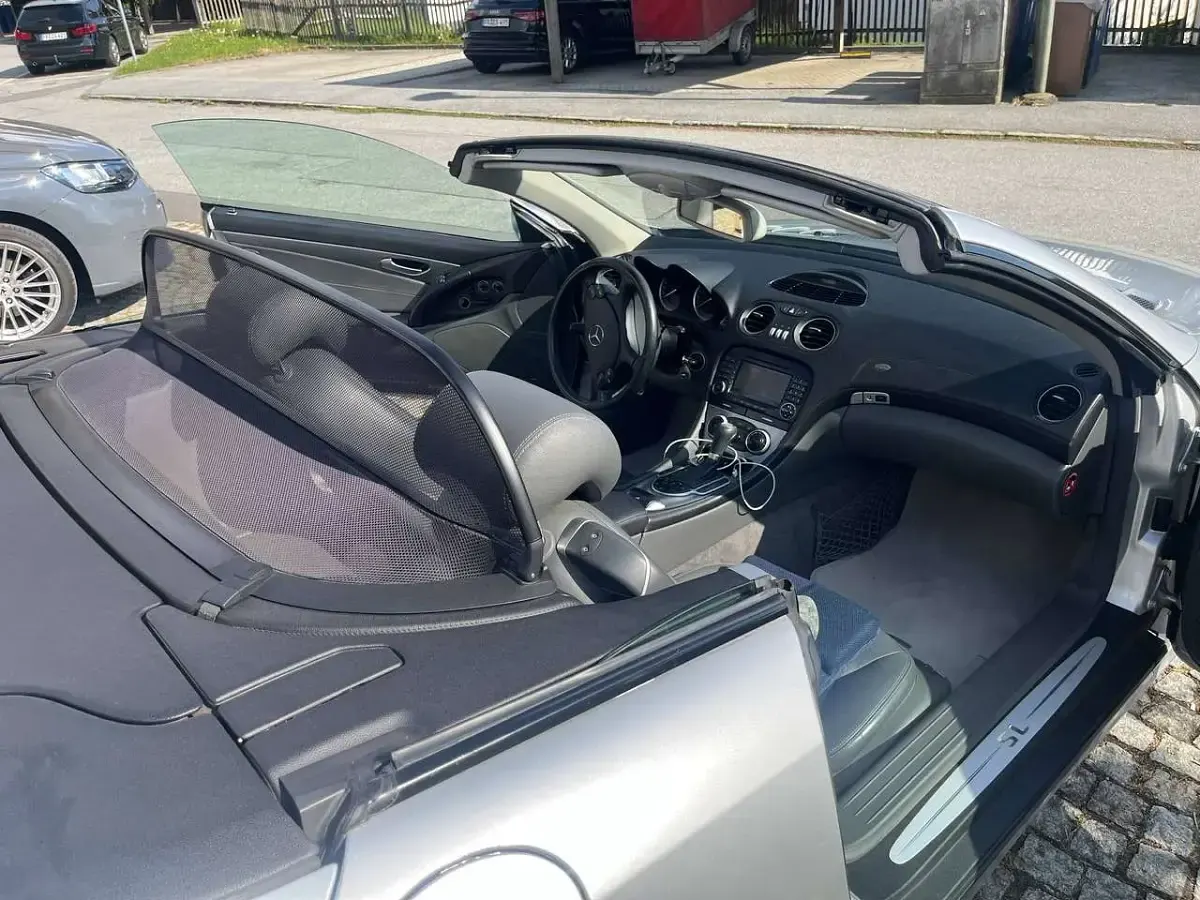 Gebraucht Mercedes SL500 306 PS (225 kW) 2005 Silber Cabrio