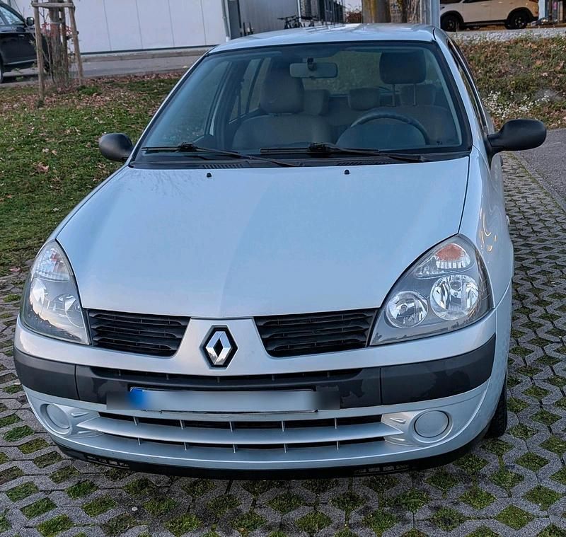 Gebraucht 2004 Renault Clio II Limousine | 2.500 € (Fairer Preis) - Bild 1/4