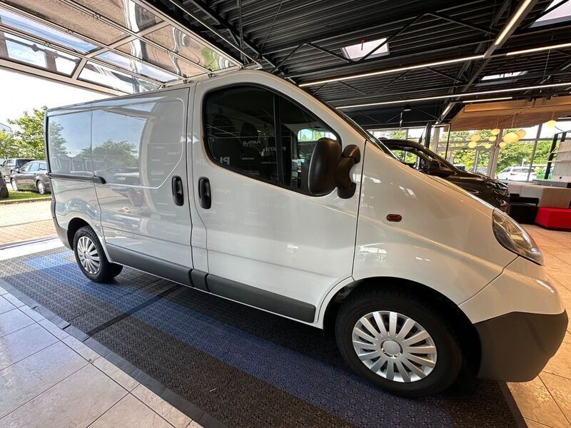Gebraucht Opel Vivaro 90 PS (66 kW) 2014 Weiß Van / Kleinbus