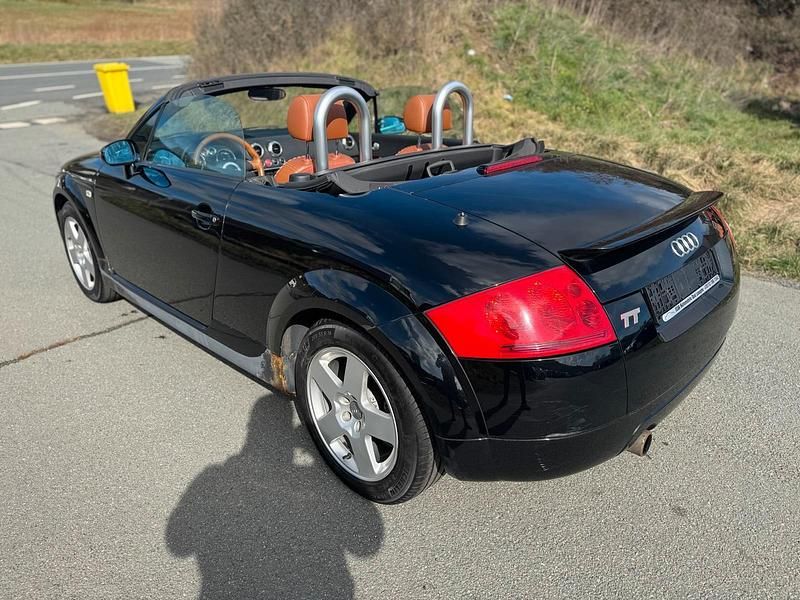 Gebraucht Audi TT Roadster 180 PS (132 kW) 2000 Schwarz Cabrio