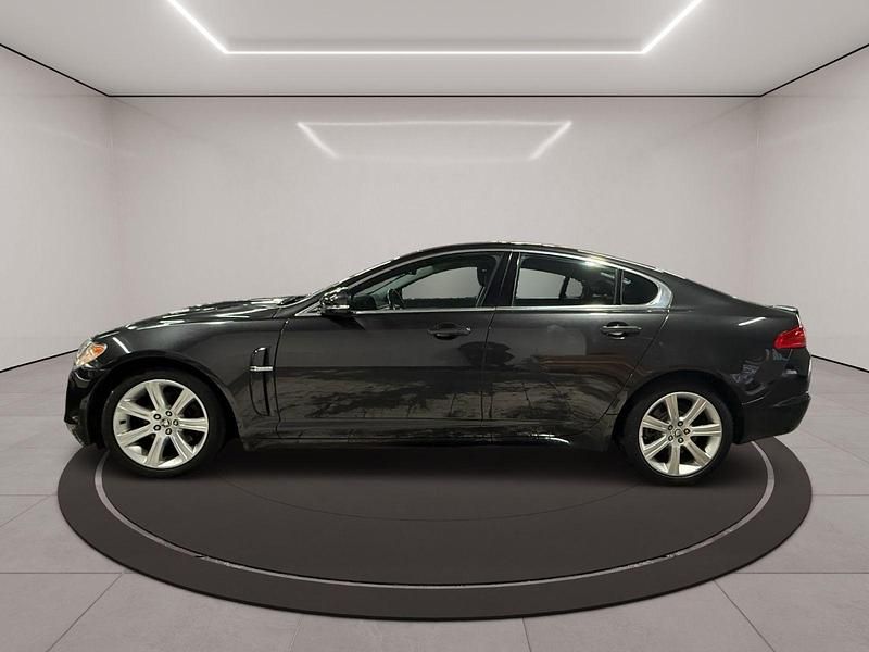 Second-hand Jaguar XF 211 CP (155 kW) 2010 Gri Berlinǎ