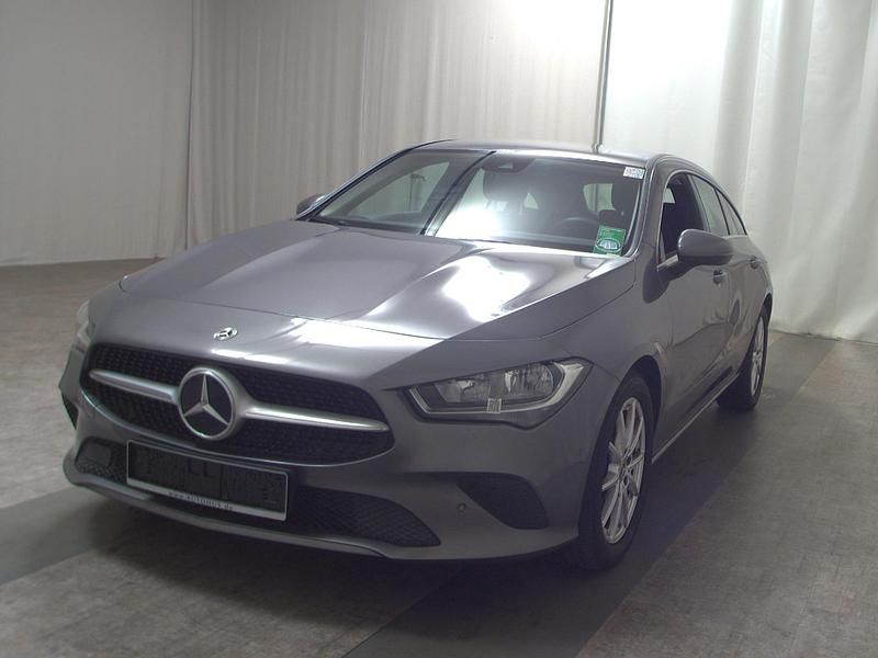 Gebraucht Mercedes CLA180 Shooting Brake 116 PS (85 kW) 2020 Grau Kombi