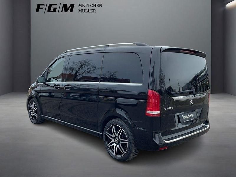 Gebraucht Mercedes V300 Avantgarde Edition 239 PS (175 kW) 2020 Obsidianschwarz metallic Van / Kleinbus