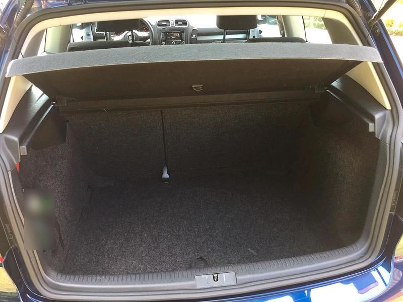 Gebraucht VW Golf VI 105 PS (77 kW) 2010 Blau Kleinwagen