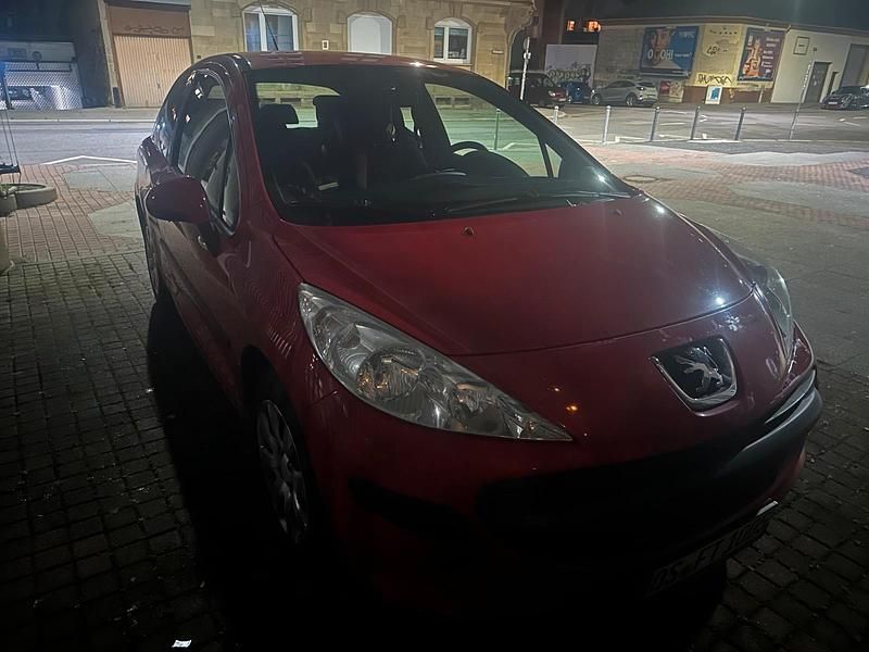Gebraucht Peugeot 207 75 PS (55 kW) 2006 Rot Coupé
