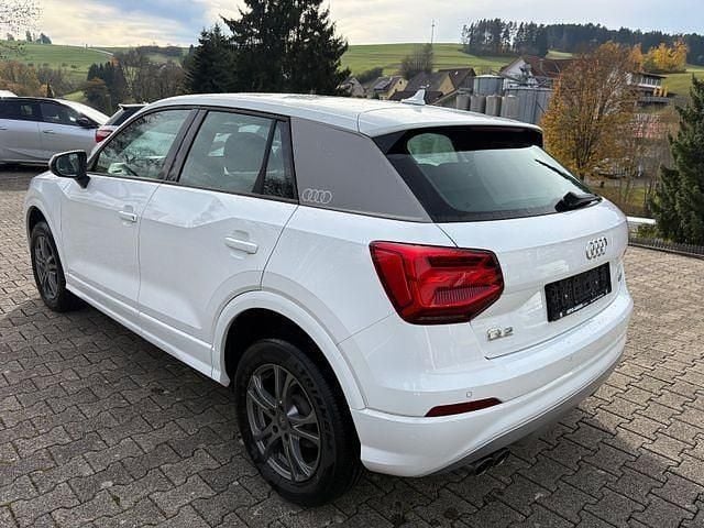 Gebraucht Audi Q2 Sport 150 PS (110 kW) 2017 Ibisweiss SUV