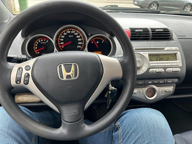 Gebraucht Honda Jazz 84 PS (61 kW) 2005 Silber Kleinwagen