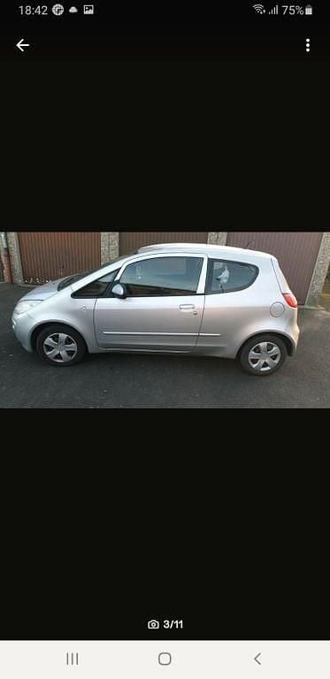 Gebraucht Mitsubishi Colt Invite 95 PS (69 kW) 2006 Silber Limousine