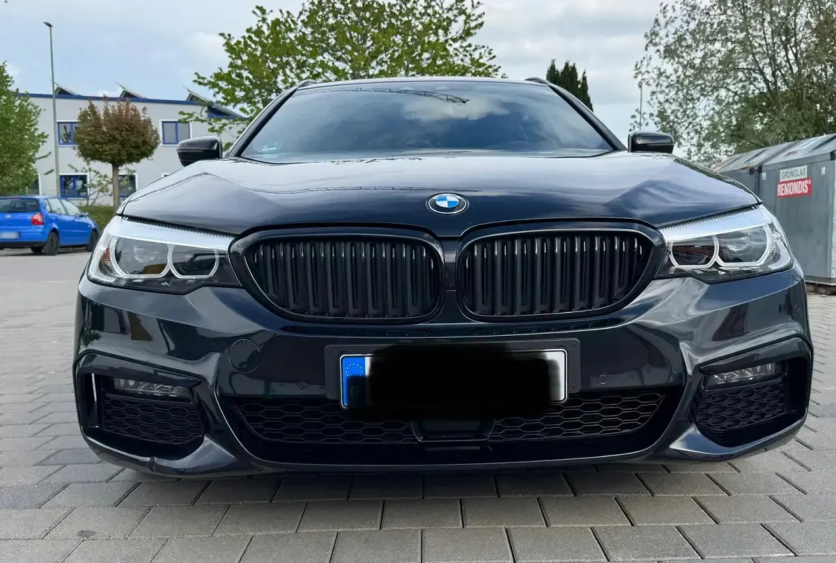 Gebraucht BMW 520 M Sport 190 PS (139 kW) 2019 Schwarz Kombi