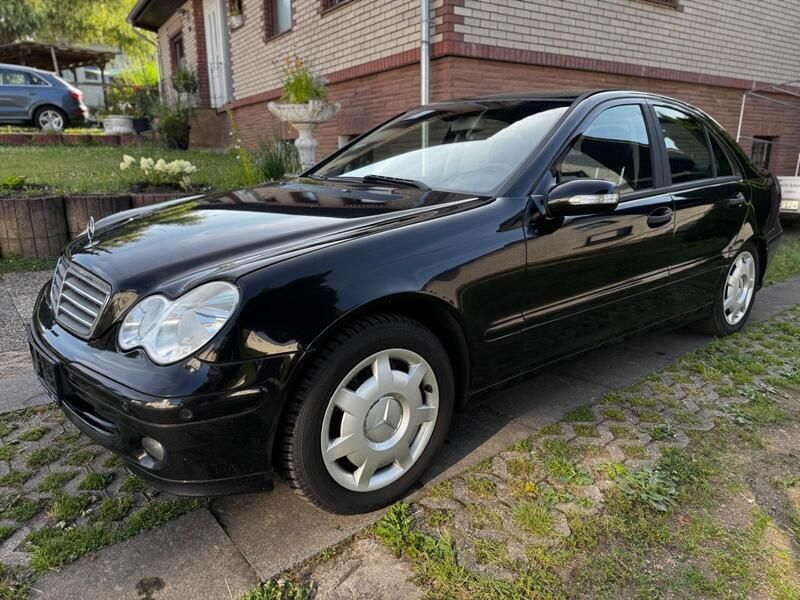 Schwarz Gebraucht 2007 Mercedes C180 Limousine | 4.990 € (Fairer Preis) - Bild 1/4