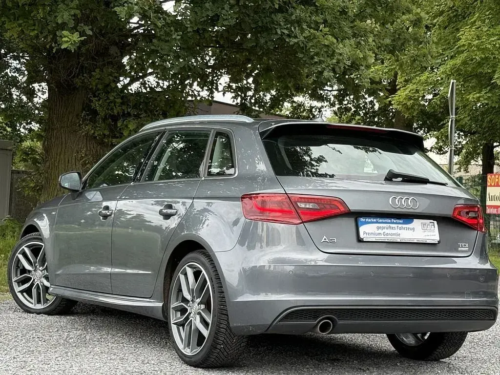 Gebraucht Audi A3 S-Line 110 PS (80 kW) 2016 Grau Limousine
